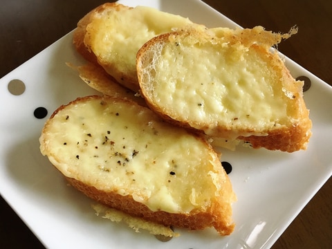 簡単!時短!香ばしとろ〜りチーズバゲット